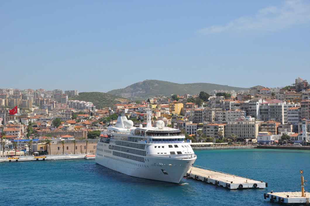 4 day cruises greek islands